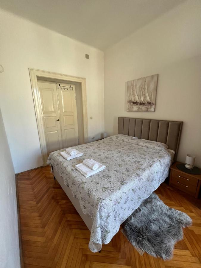 Apartman Sandra Pula Eksteriør billede